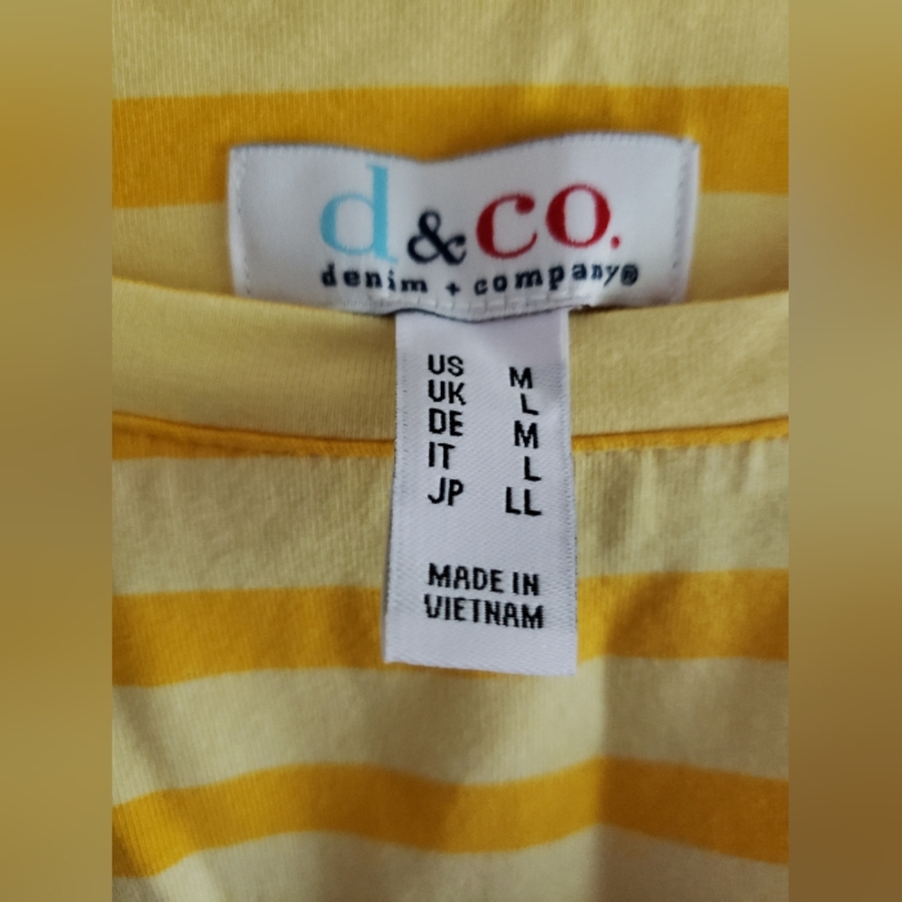 d&co T-Shirt, Size M, Not Used - Picture 4 of 4